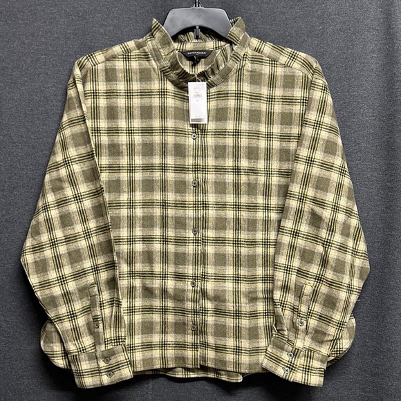 NWT - Banana Republic Factory Women’s Ruffle Flannel Shirt, Camo Green - Size XL - Picture 2 of 10